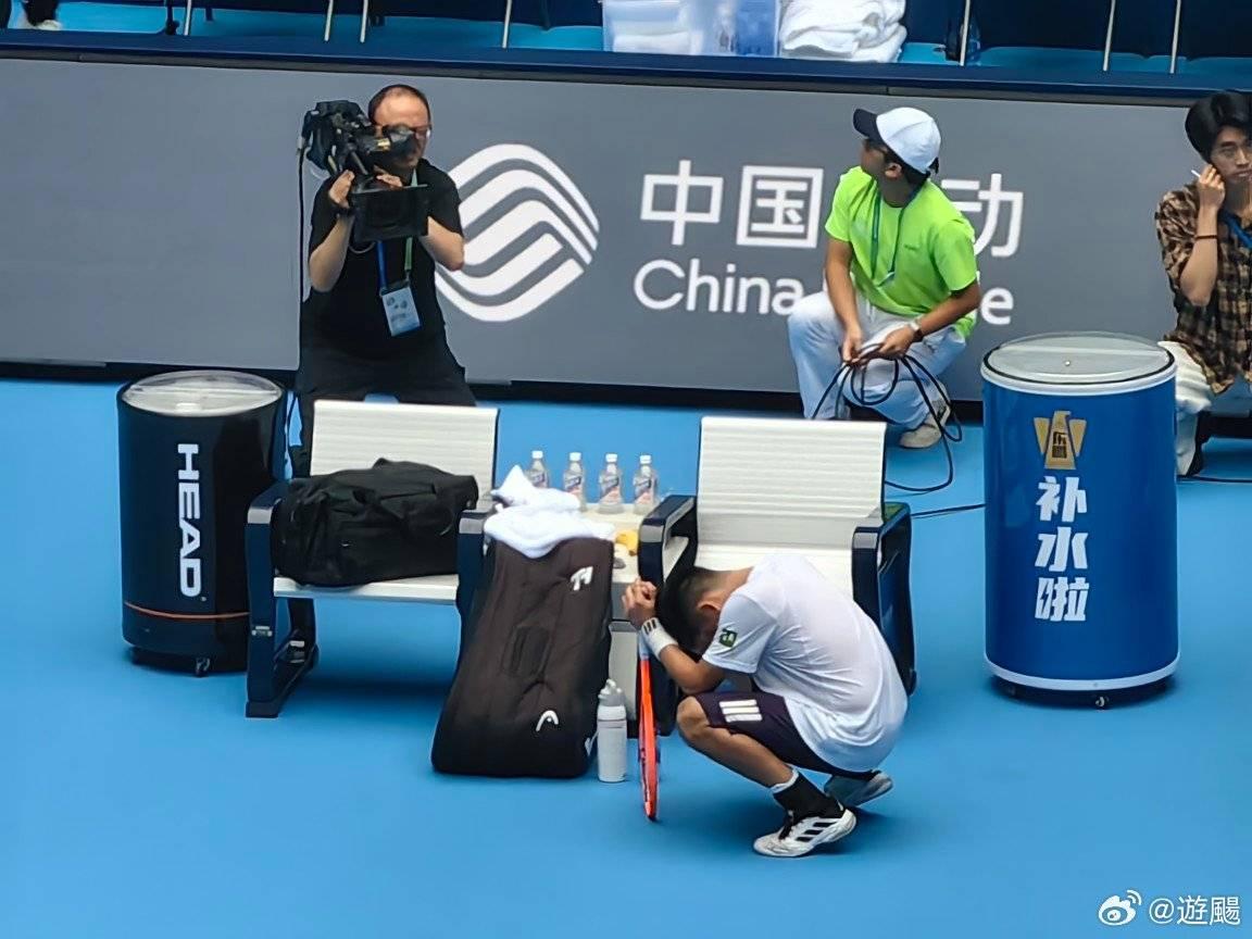 吴易昺真是性情中人，失败要哭、成功也要哭，难过要哭、高兴也要哭……
亚运会那次输