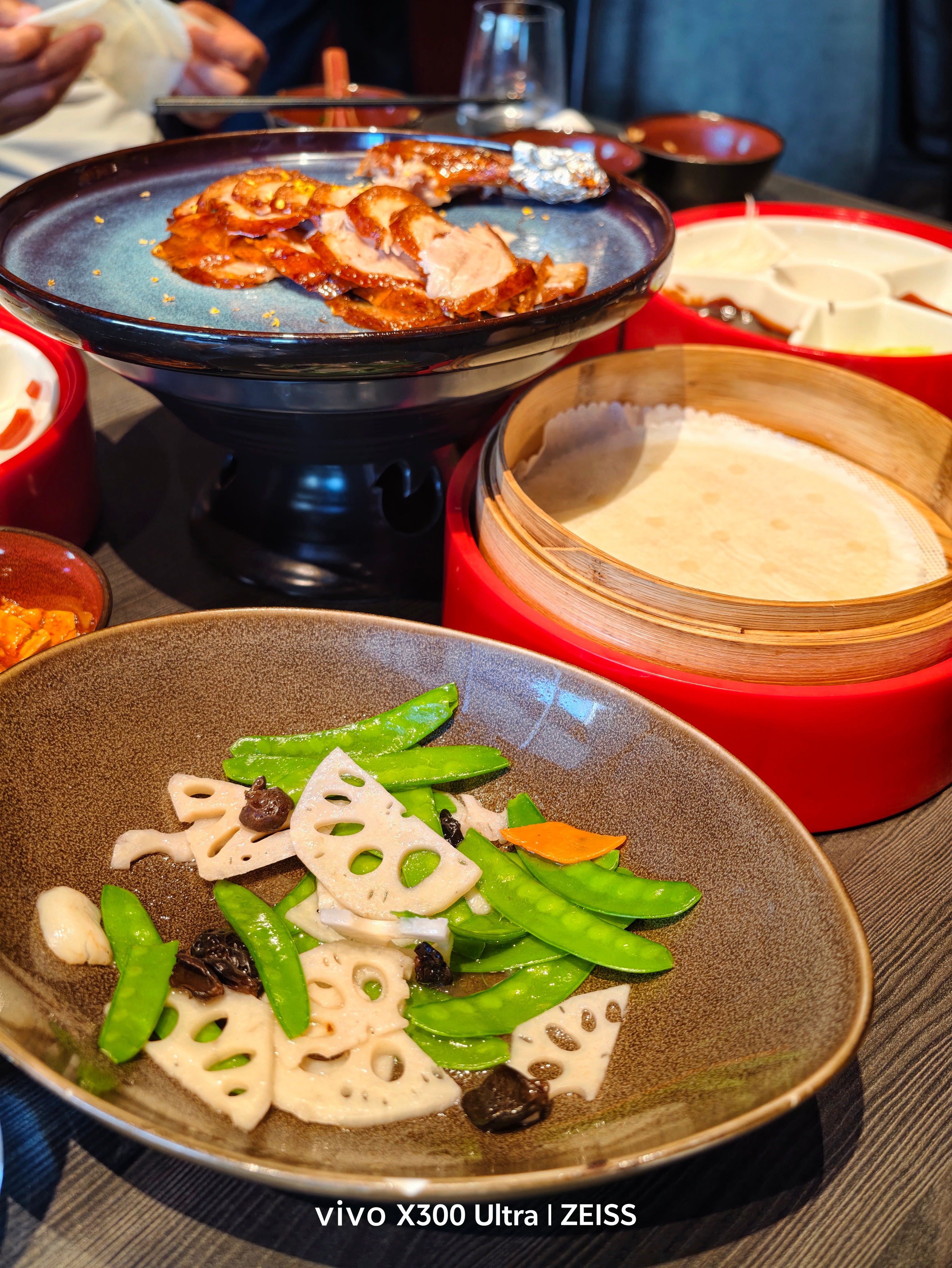 又来吃青年星厨了烤鸭真赛高 上海·青年星厨·烤鸭店(世博天地店)