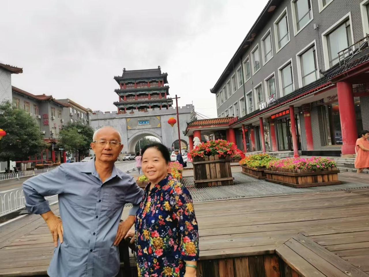 地球人刘晓庆活得最累    成天疑神疑鬼担惊受怕     何人能救刘晓庆

刘晓