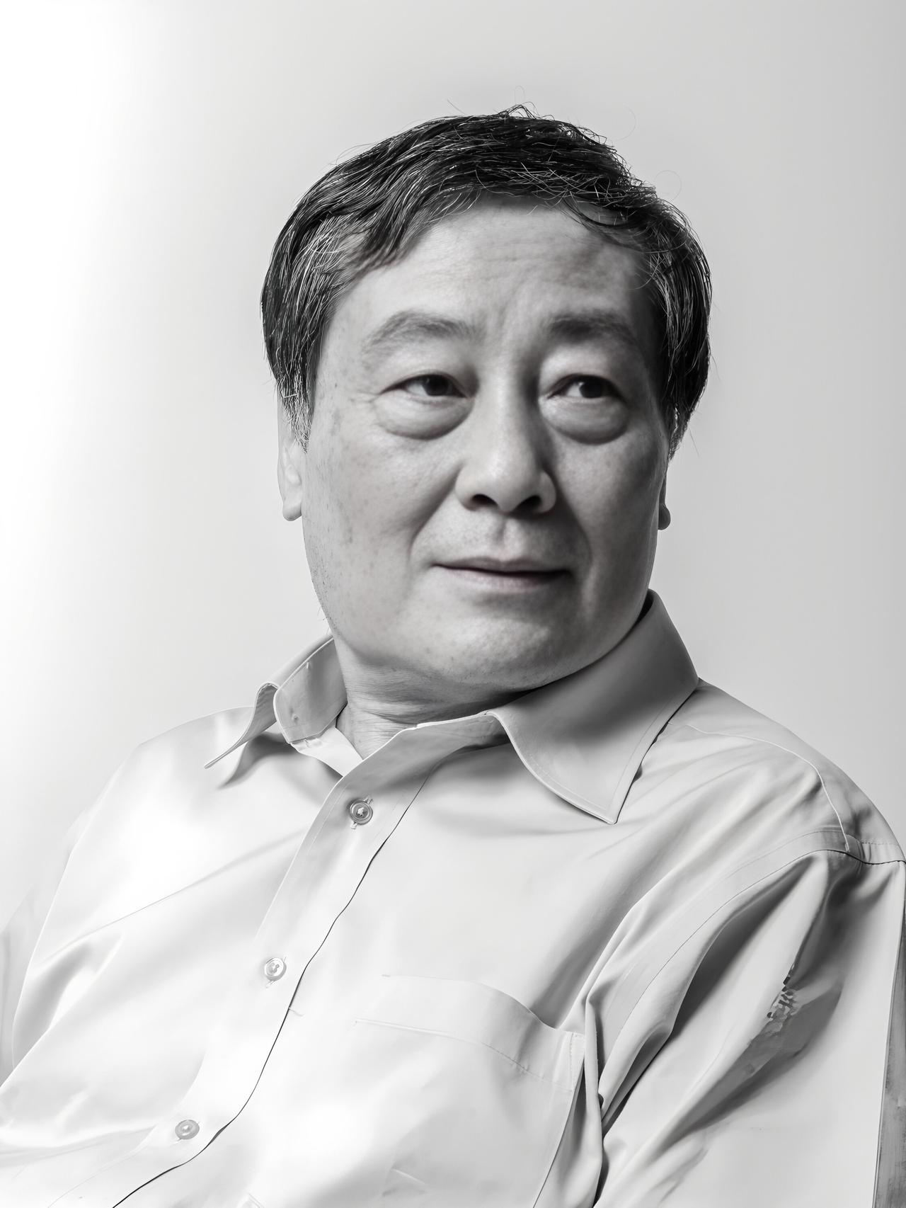 杜建英没有契约精神，起诉宗馥莉，本质上是想要夺权。

宗庆后为什么给了杜建英和海