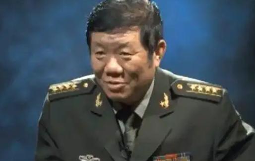 1985年，老山前线，17岁战士顾克路，被越军炮弹炸成“两截”，副连长孙兆群大喊