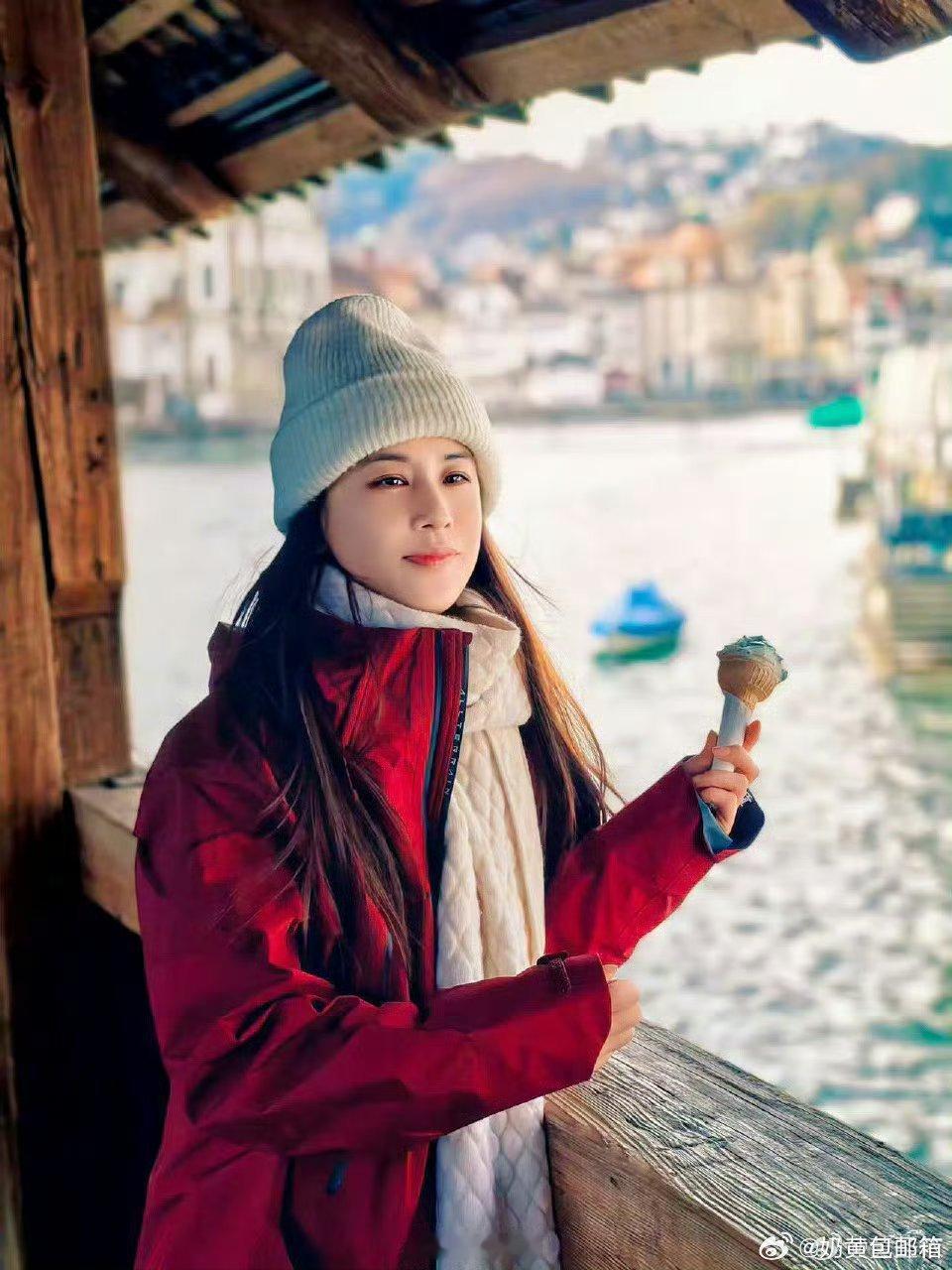 黄圣依晒瑞士游学照好明媚的美