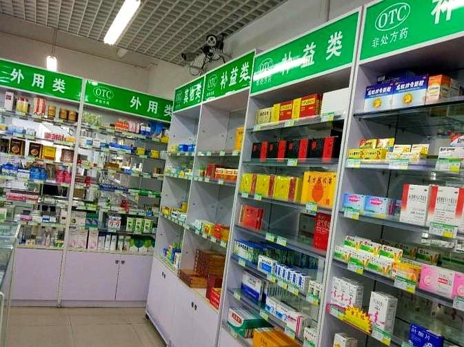 大批实体店倒闭！上有老下有小的中年夫妻，未来出路在哪？
真不是他们懒，天不亮就开