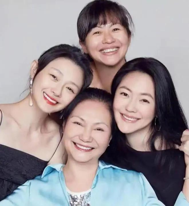 S妈用孩子铺垫了半天，最后伸手要钱……

葛斯齐曝光S妈与马筱梅的聊天记录，将大