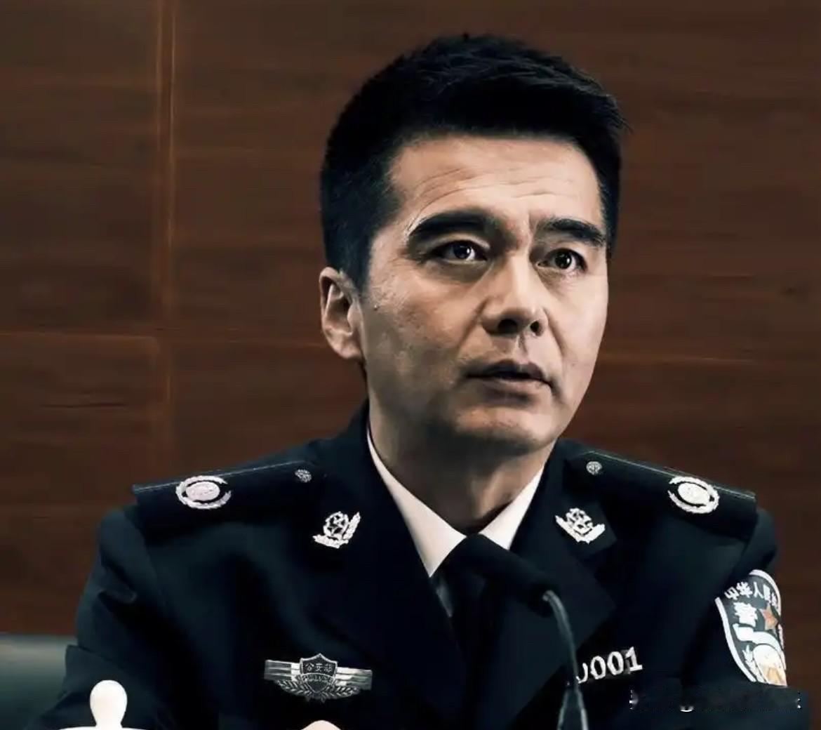 许亚军，张志坚，胡静
你们是电视剧《人民的名义》里的经典角色
祁同伟，高育良，高