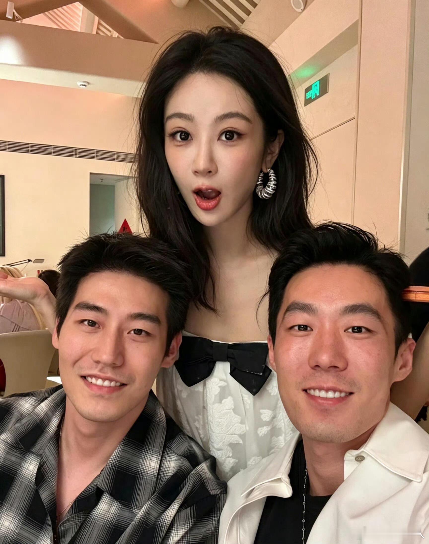 芒果给白玉兰视后杨紫开了专栏 白玉兰视后排面来了，芒果给杨紫开了专栏！芒果给杨紫