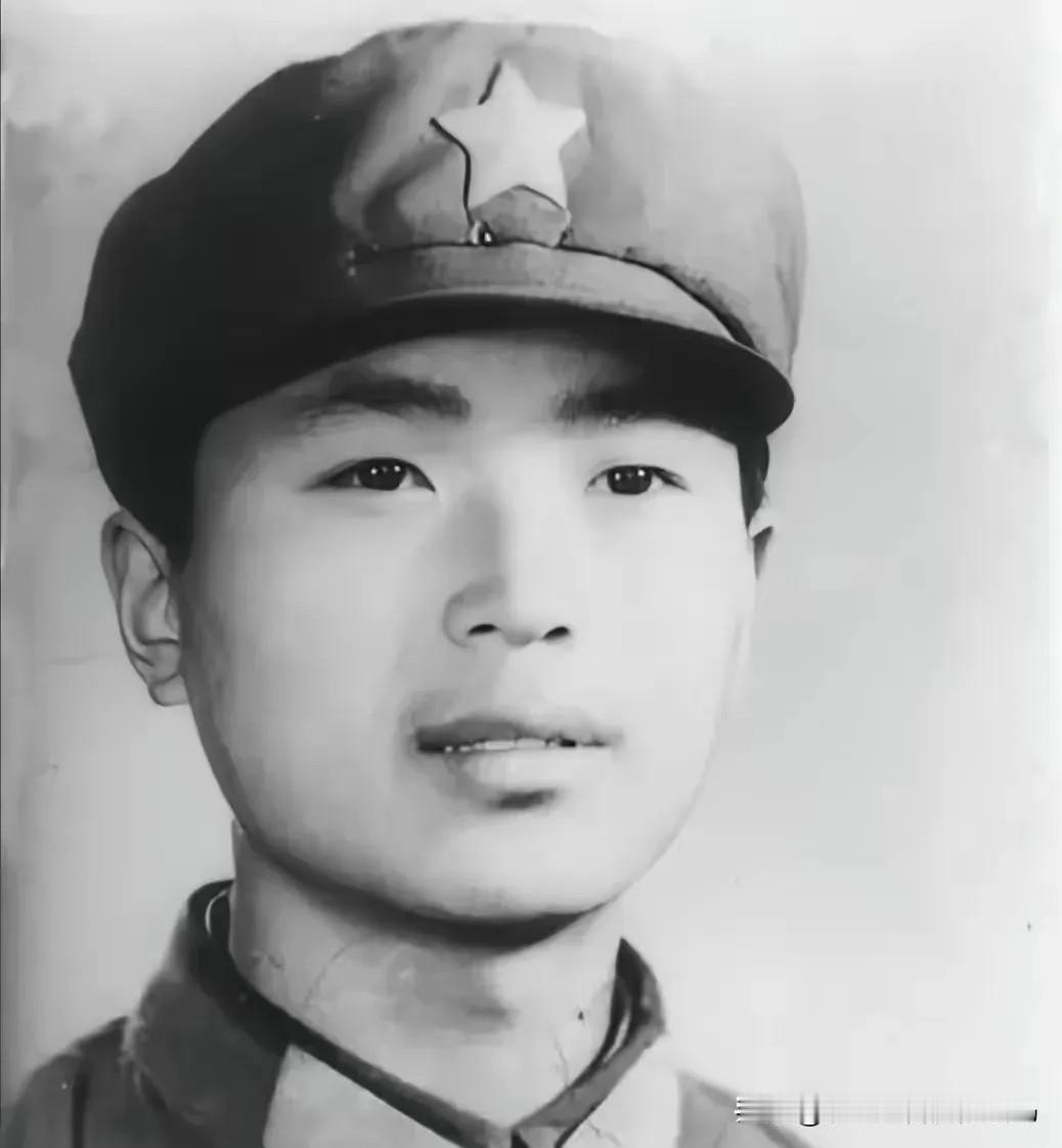 1985年，老山前线，17岁战士顾克路，被越军炮弹炸成“两截”，副连长孙兆群大喊