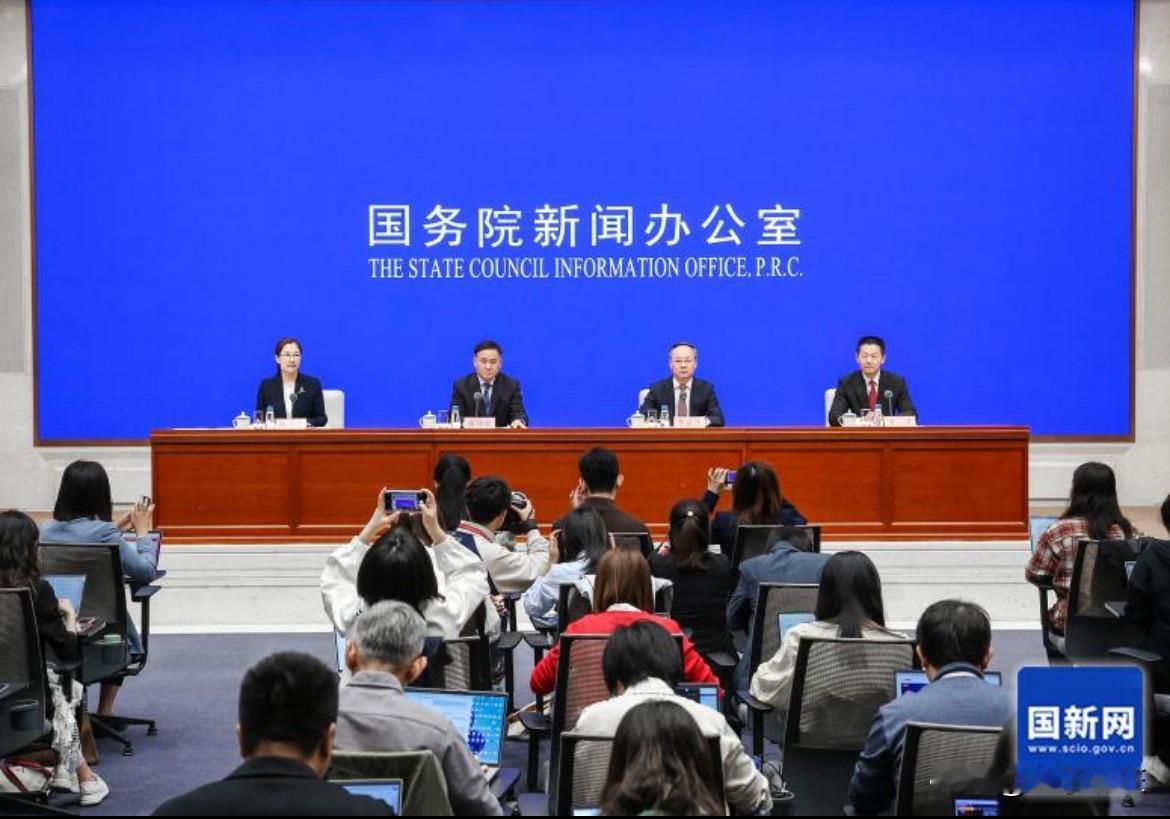 卢麒元预警终于落地！国资委出手堵死国资外流漏洞！
4月8号国资委放大招了！专门设