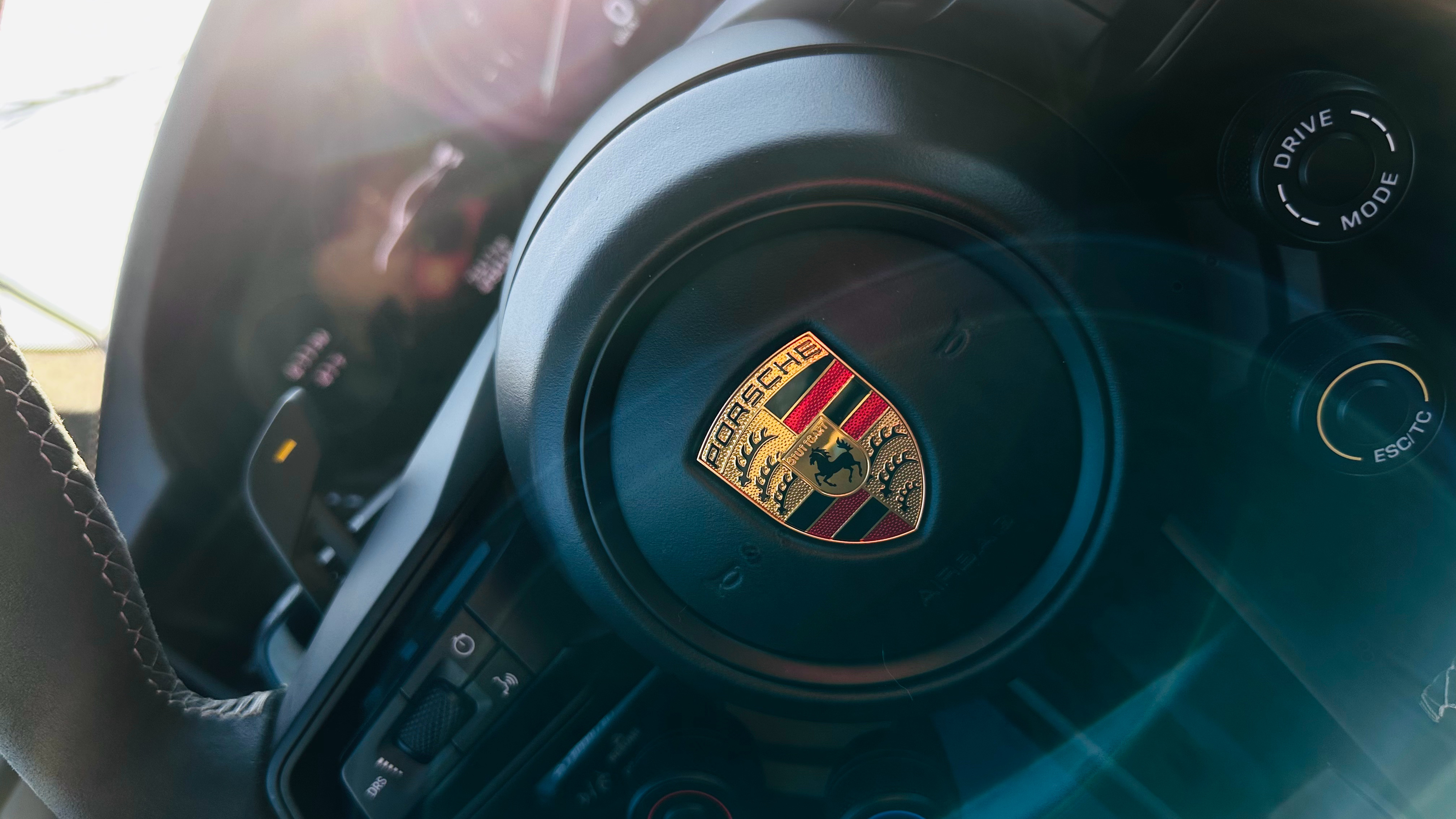 年前 估计没啥活了跑到保税区里晒晒太阳，练练车。随着温度升高，CUP 2 轮胎的