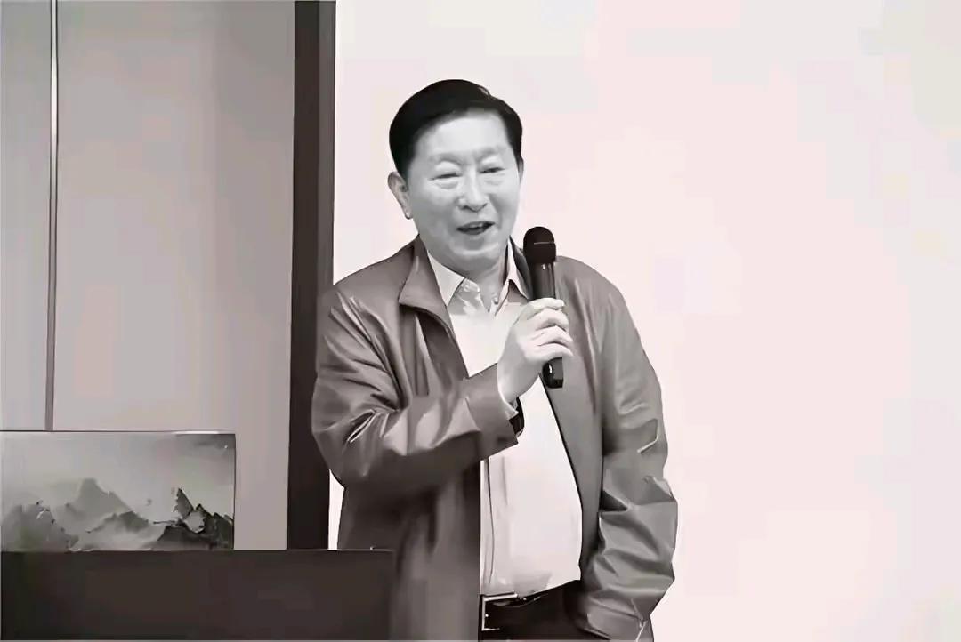 邵淳先生的离去是巨大的损失。他的一生充满传奇色彩，从金融领域到航母事业，他做出了