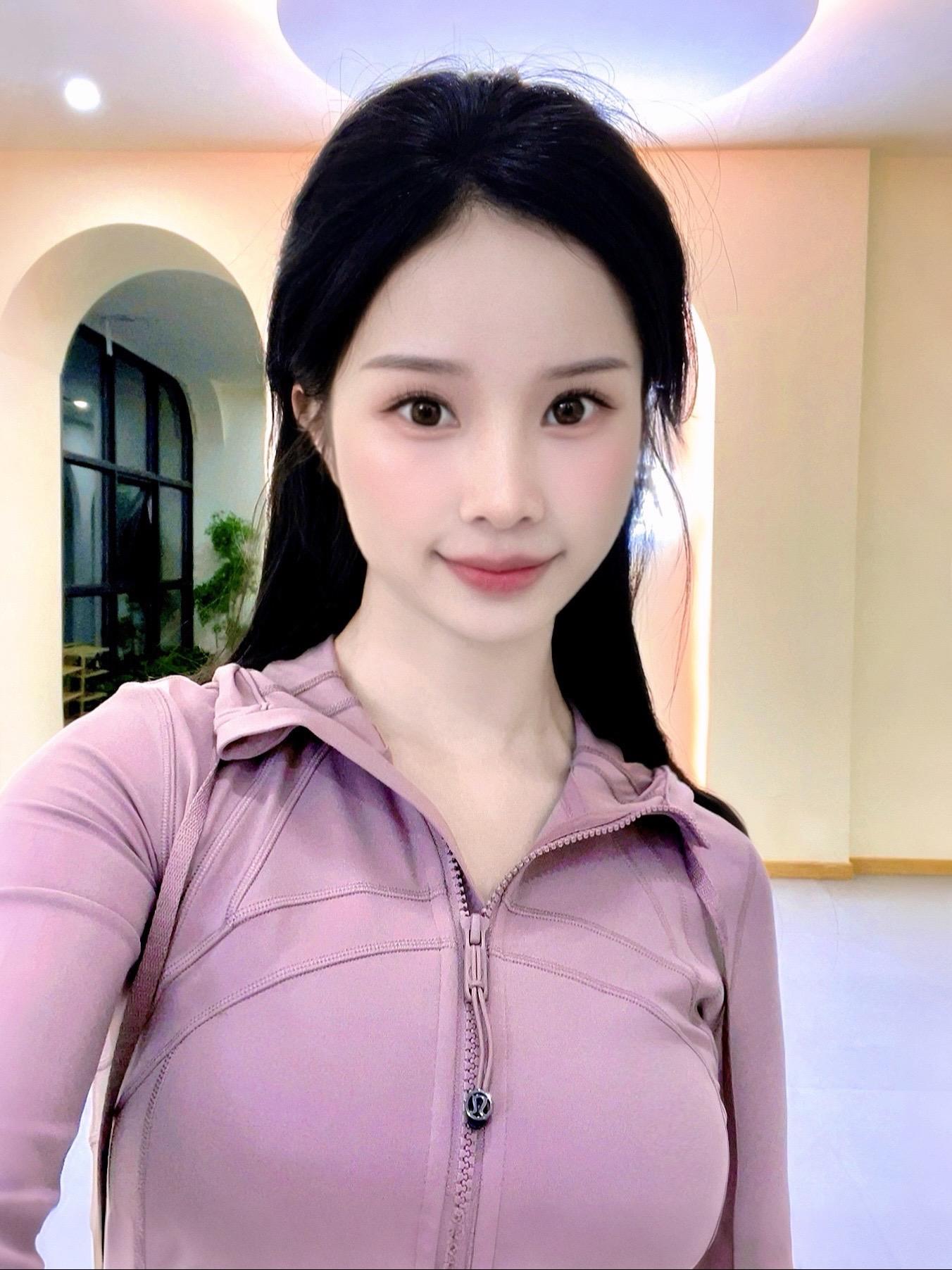 我不再回应恶意 我无条件的爱自己 我允许自己毫无负罪感的休息 我可以不...