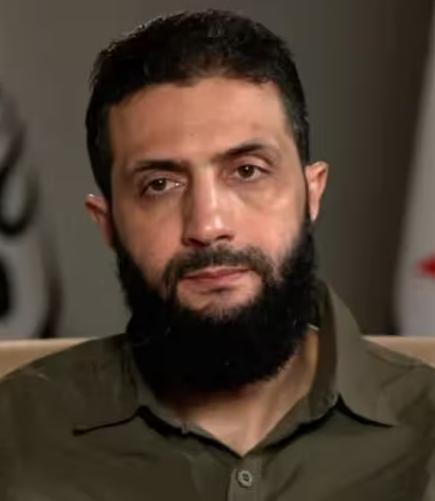 昨天叙利亚过渡政府总统艾哈迈德·沙拉正在英国访问，一番公开表态直接冲上热议，看完