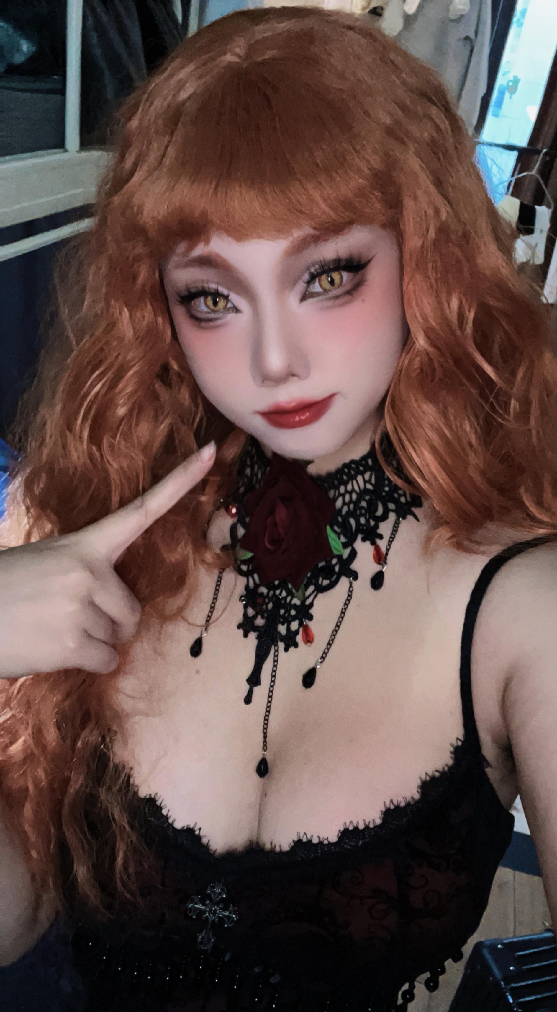 你的血很甜。我可是这家伙的第一任魔女主人