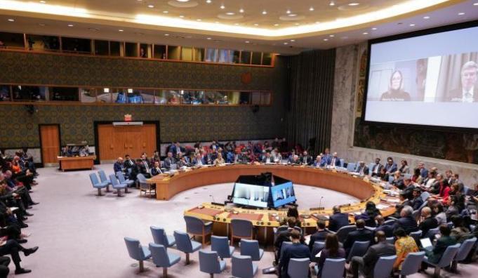 联合国安理会紧急会议如期召开，舆论的风向一边倒，美国被批评的“体无完肤”，俄罗斯