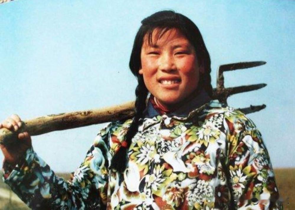 临沭县一个普通农妇，上交了亚洲第一钻石，却没人记得她后来怎么活下来的。
她没要钱