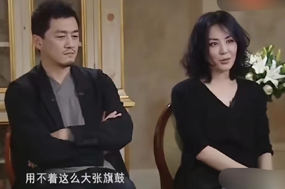 看懂王菲对嫣然天使基金的真实态度，就能看懂王菲和李亚鹏为啥离婚！

看了一眼李亚