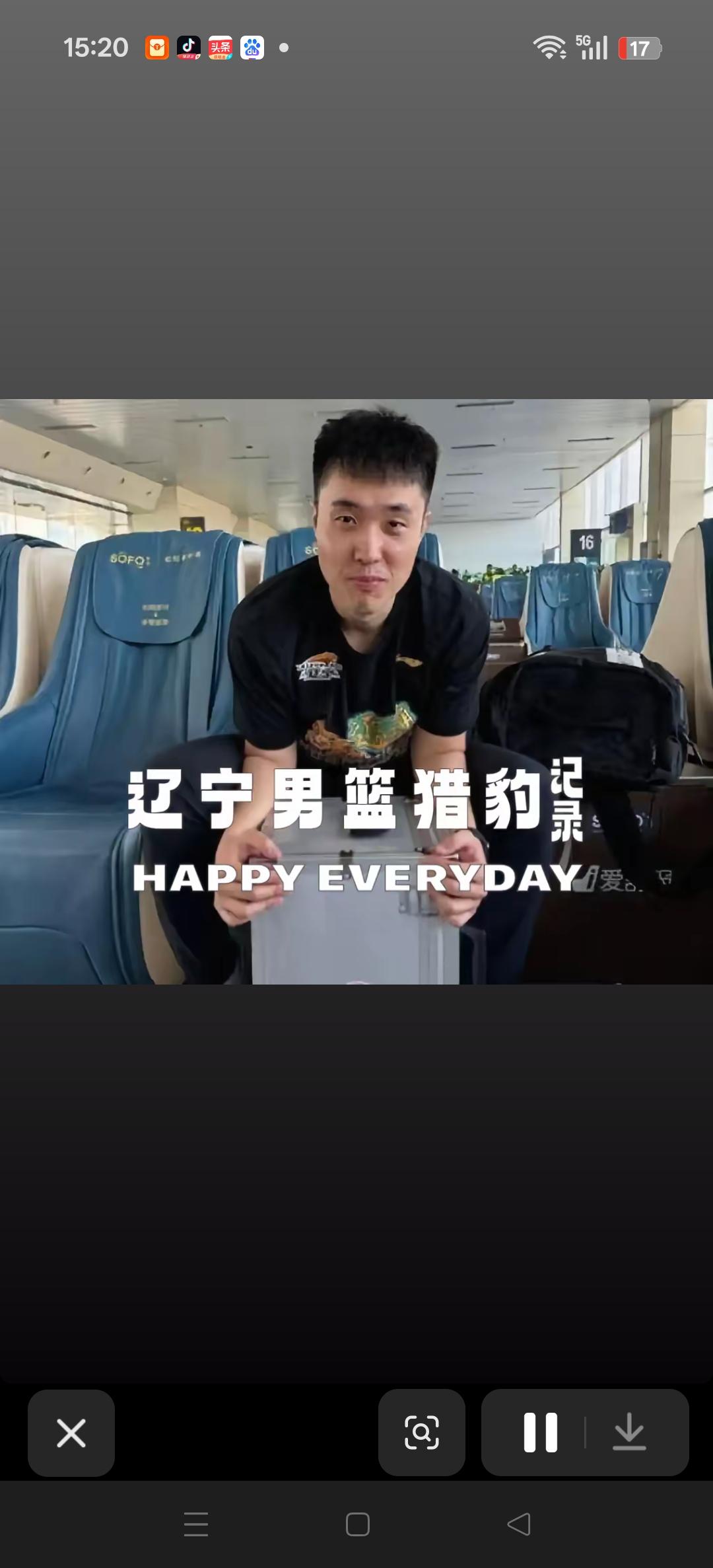 训练师华莱士和翻译小卢，下赛季签约上海。
辽宁人才遍地开花。[比心][比心]