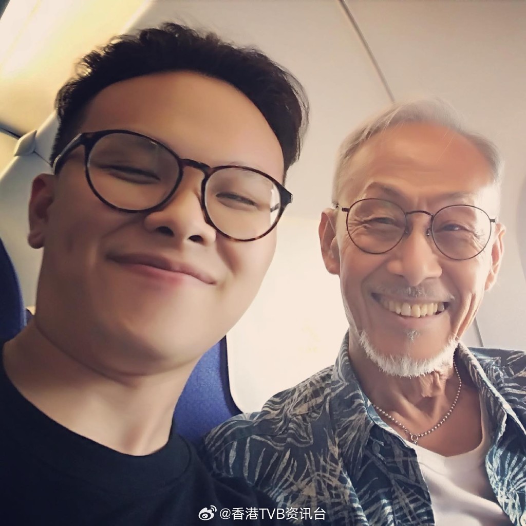 星岛：黄树棠儿子黄荣璋求婚成功情定KOL女友 入行做配音员 常伴姑姐黄文慧好孝顺