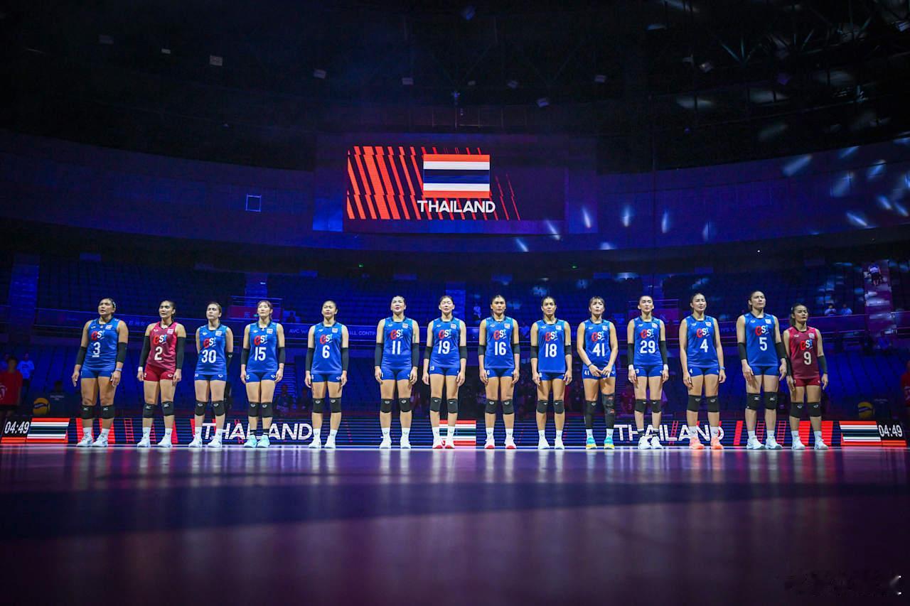 国际排坛动态泰国女排泰国队3-0澳大利亚队个人统计，查楚昂今天的进攻效果不太好，