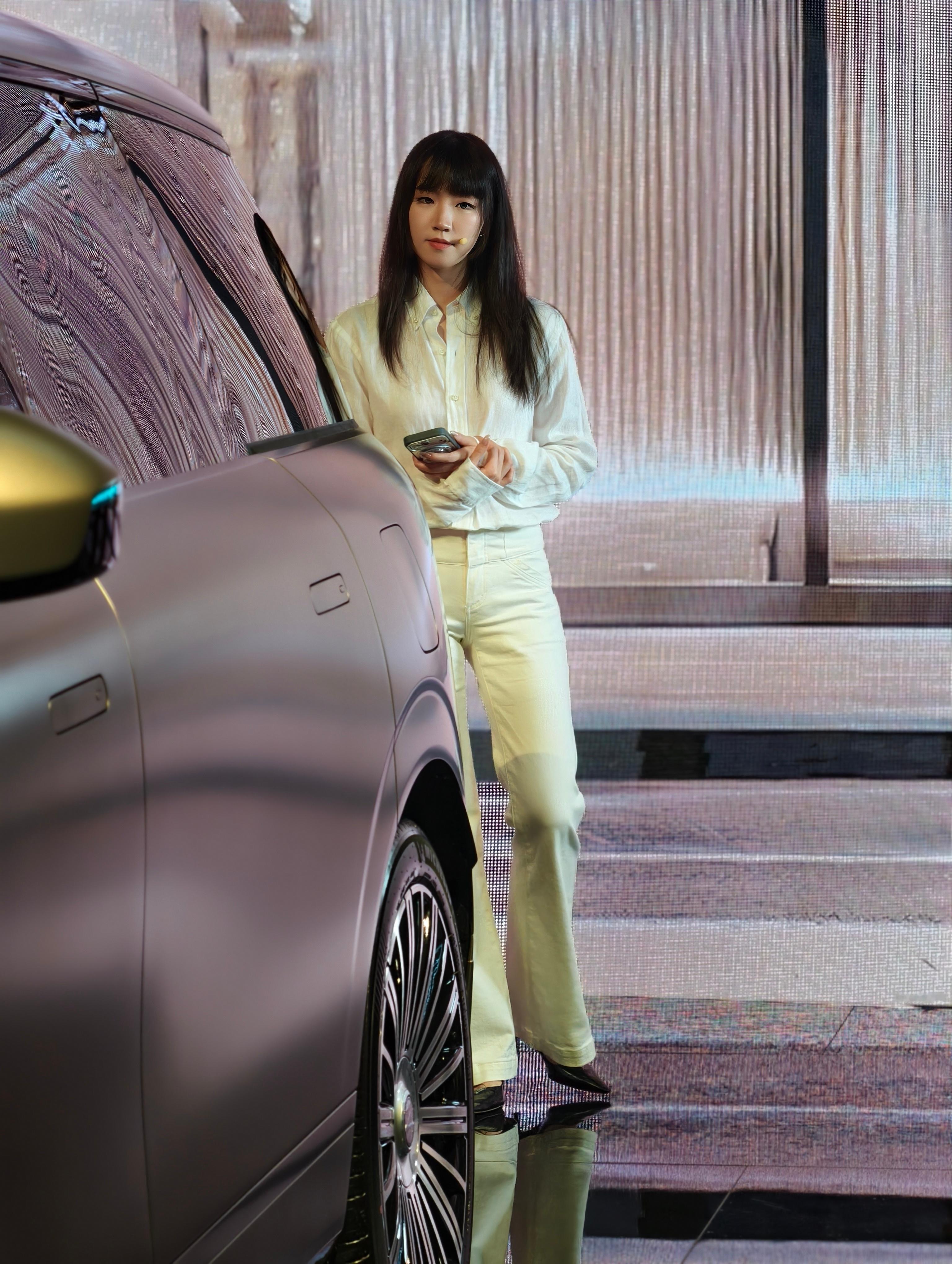 小鹏GX想见的人总能突然见到。我以为见不到小师妹了，没想到发布会结束要走了，突然