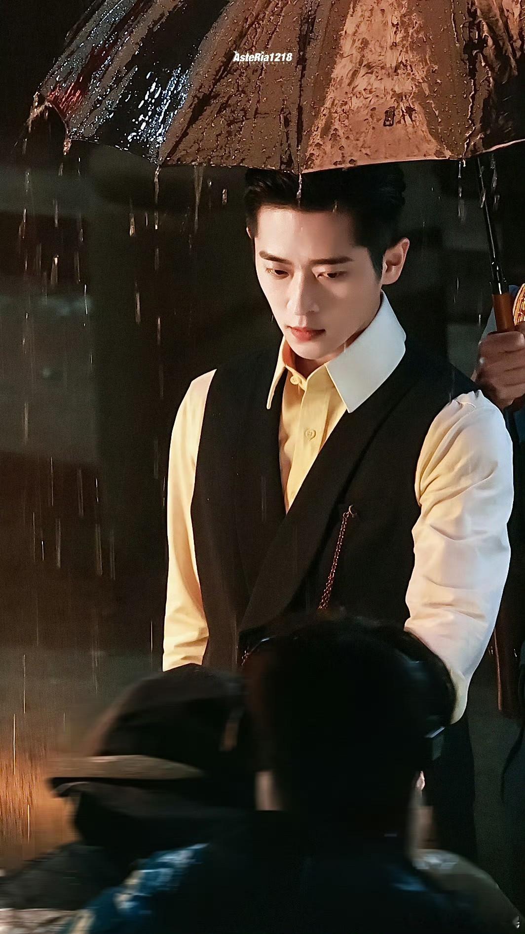 这次是真的阴湿男吻上破碎女了 追剧体验直接拉满！初遇画面和原著情节高度契合，沉浸