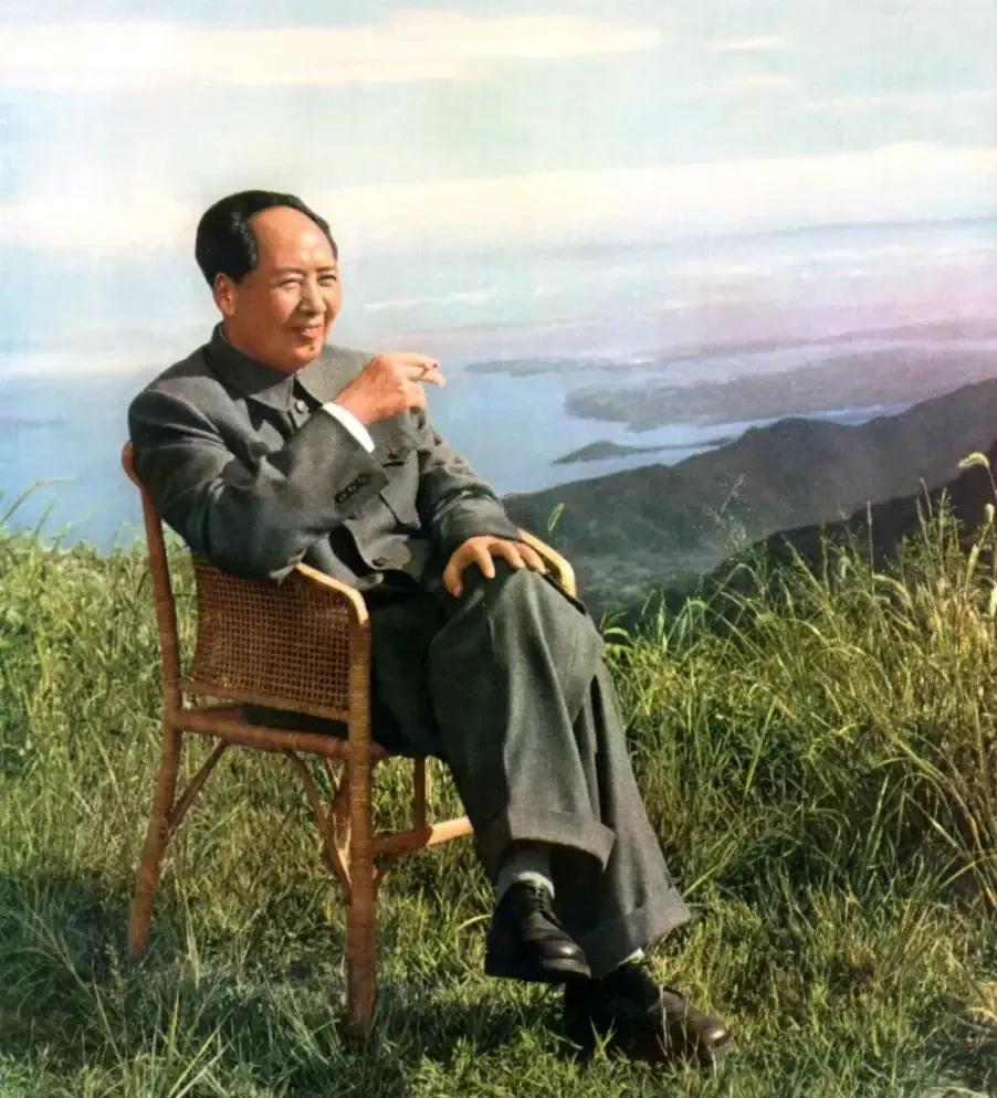 读书笔记：研读《毛泽东年谱》——问与答
问：毛主席给项英的“锦囊妙计”？
答：1