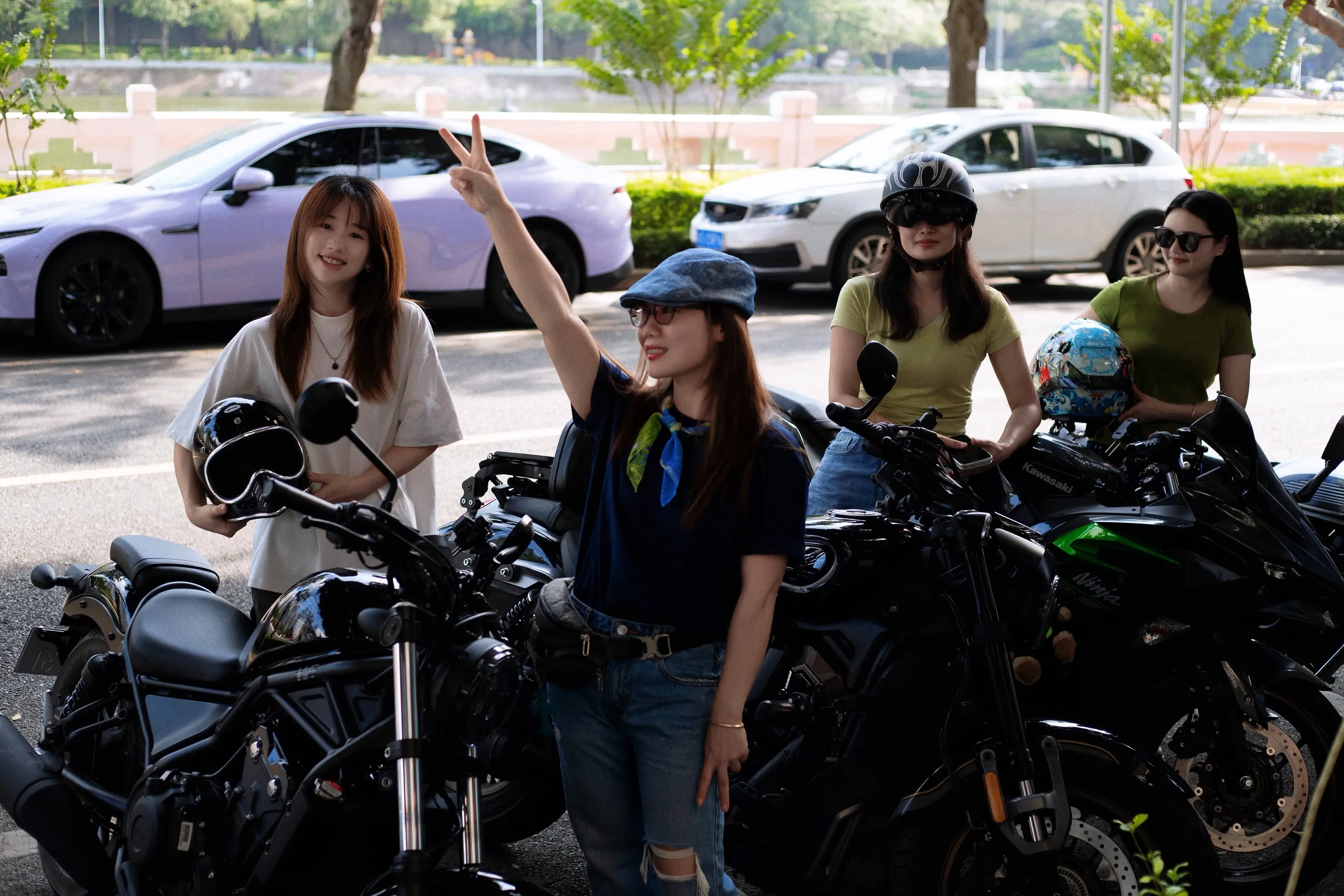 和女生们一起承包一下午的快乐！