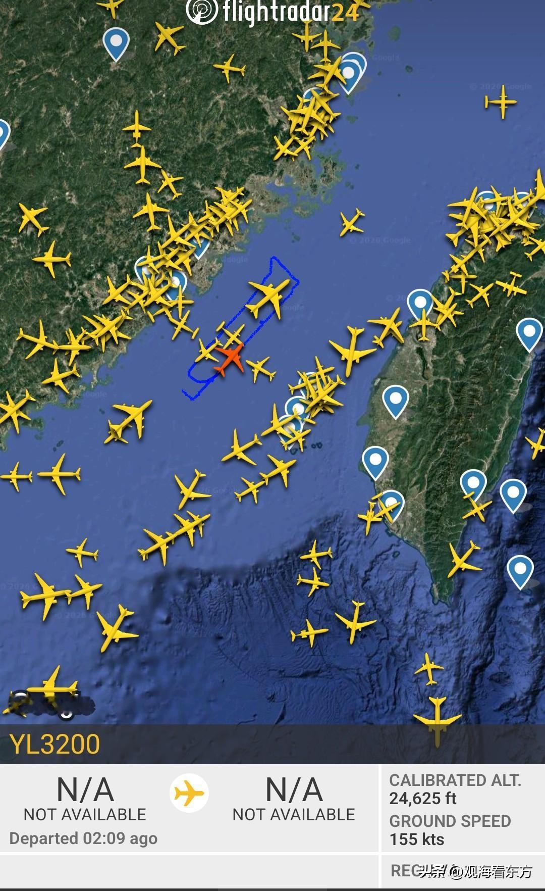 此时此刻，根据飞行跟踪软件的公开信息，此时此刻台湾海峡中间线附近和中间线以东澎湖