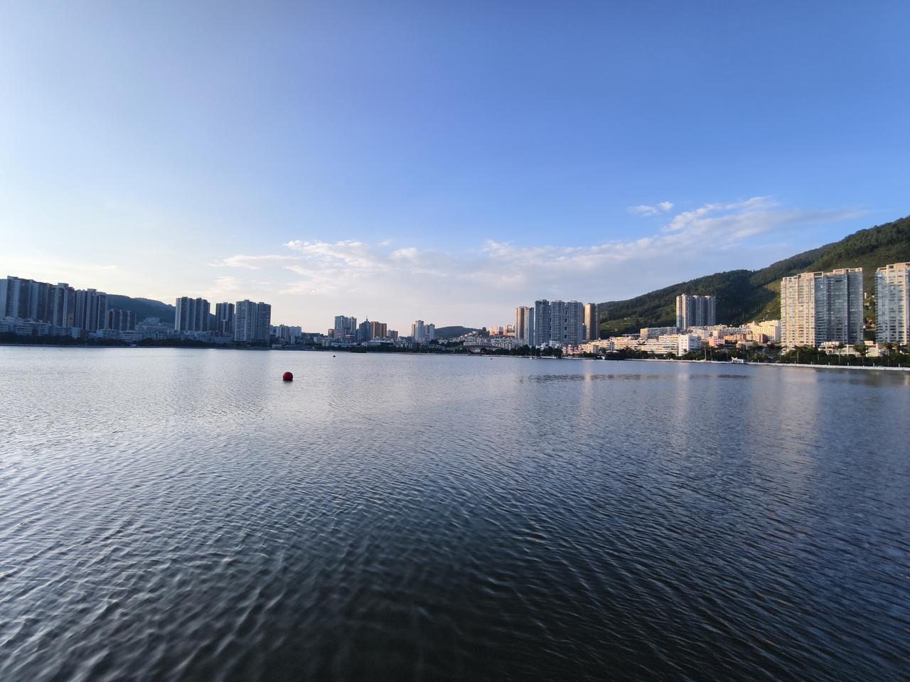 今天来到个旧，曾被称为“小香港”，因矿而兴，矿竭而没落的小城。手机照片