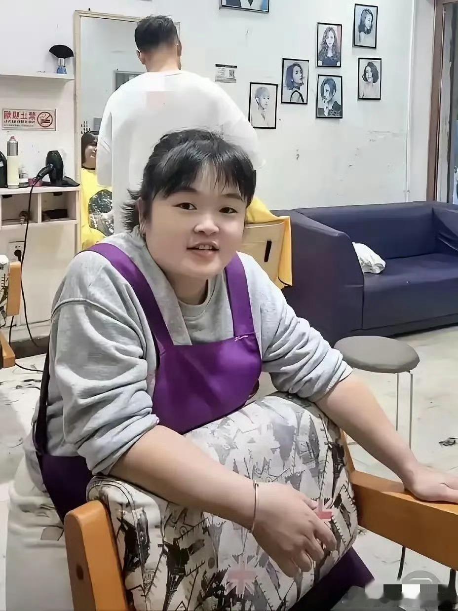 【 李晓华已申请注册晓华懂你商标 湖南怀化理发师李晓华已申请注册晓华懂你商标】 