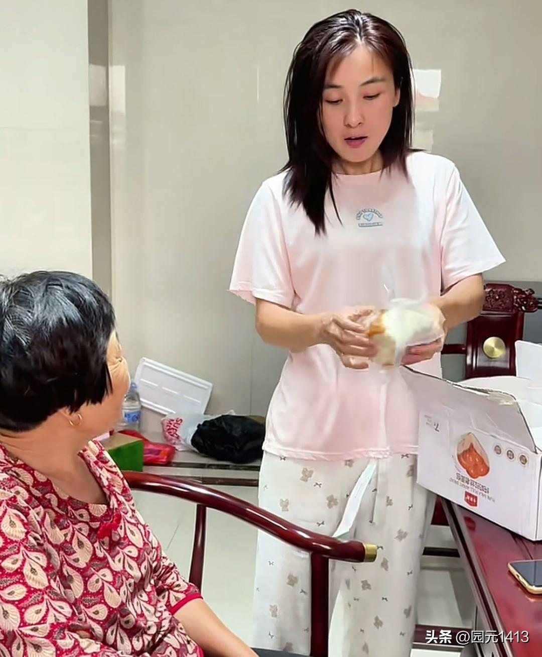 瑾汐现在的状态非常好，在莆田的老家拍视频。平时和商家联系，地址也在莆田。瑾汐大部