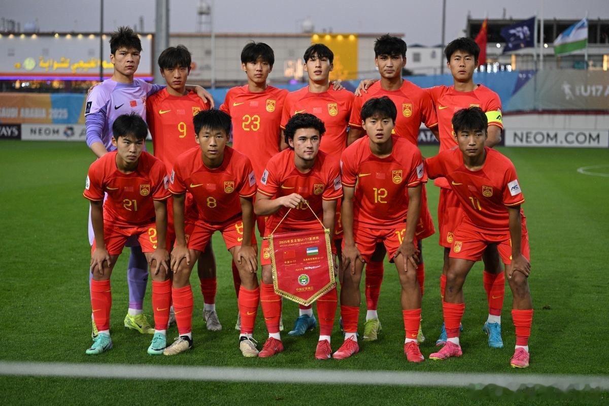 中国U17男足0比3墨西哥U17友谊赛遭遇失利国际友谊赛，中国U17对阵墨西哥U