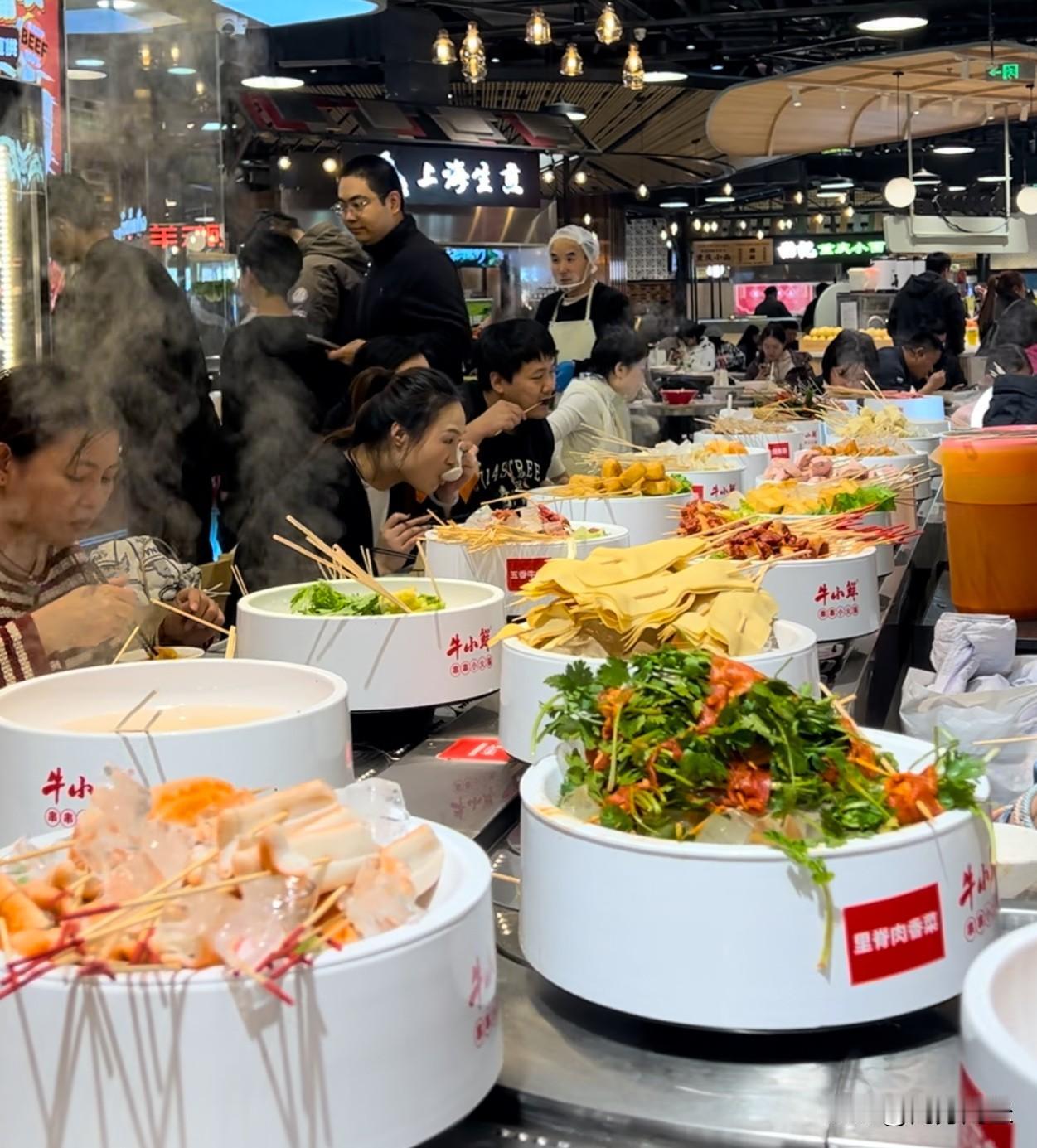 我要给亲姐过生日，她却和我翻脸
我亲姐从外地来我家，刚好赶上她过生日，我说给她买