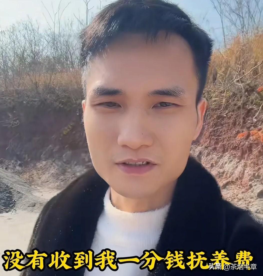 总觉得他们的事情，好像一部连续剧，闹得沸沸扬扬的，所有人都在关注，好像是家庭纠纷