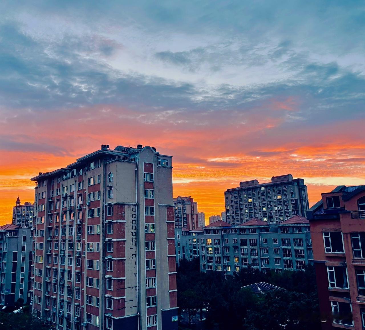 台风“巴威”当前实况（7月14日晚间最新）

1. 当前位置
第9号台风巴威现已