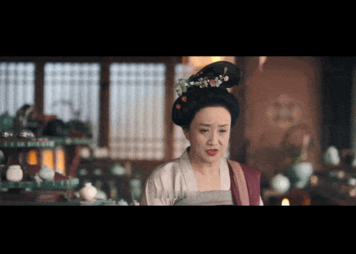 唐诡3赤英大娘是古代版王铁梅 赤英大娘这泼辣劲儿不就是古代版王铁梅吗！一样的风风