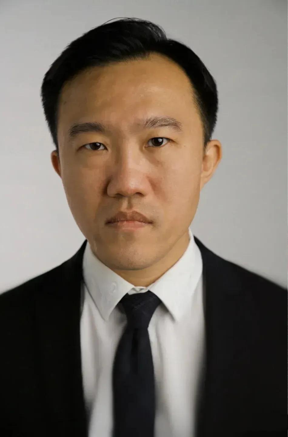 刷《以法之名》时，我一眼认出田昊又演反派！这人简直是“反派专业户”钉子户——扫黑