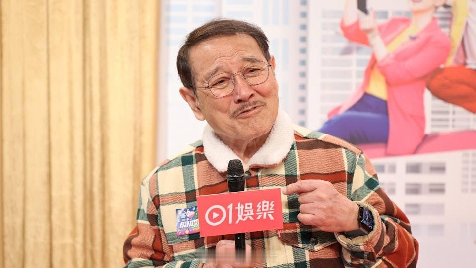 劉丹回應被網民指年紀大揸車 指兒子劉愷威建議換車：唔好換現年80歲劉丹（丹爺）今