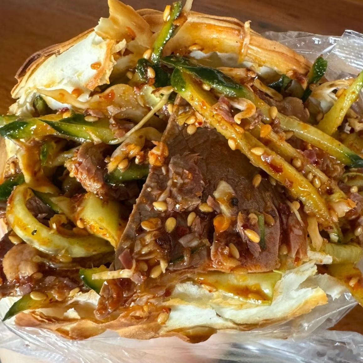 肉盒还是太好吃了 太全面了！还想去少林寺 我想去的地方总是太多了！！ 