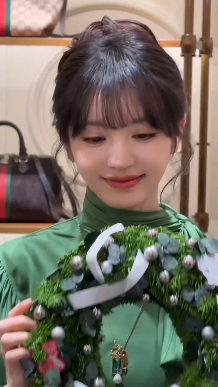 我被美的一直哭 