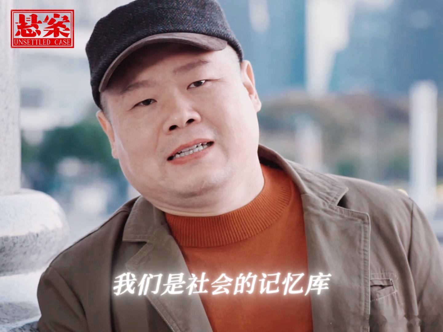 边水往事导演拍了部悬案 连环珠宝大盗在外行事肆无忌惮，回到家中乖乖听妻子管束，这