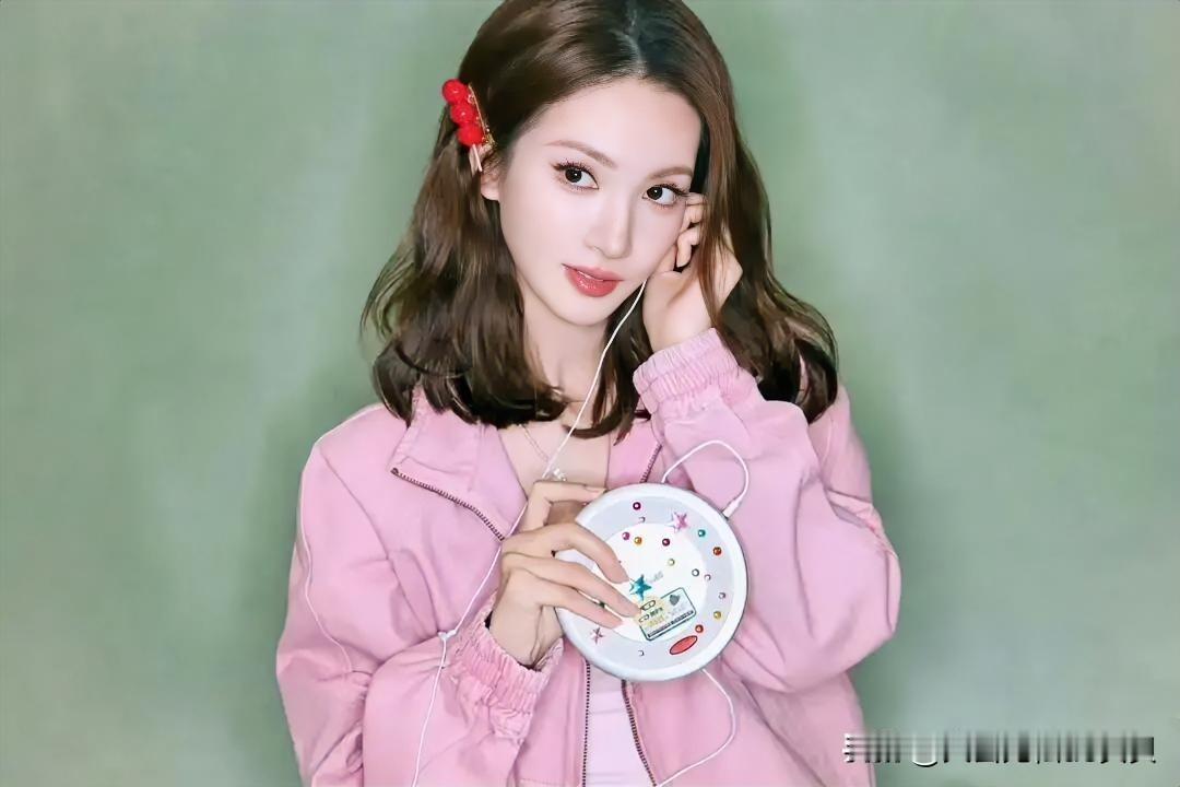 金晨肇事逃逸的原因，已经越传越离谱了！

大部分都猜她应该是酒驾了，不然没理由在