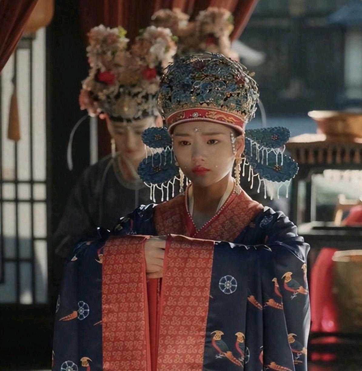 1070年初，福康公主病得奄奄一息，躺在床上。被子上全是虱子，驸马李玮却笑着说：