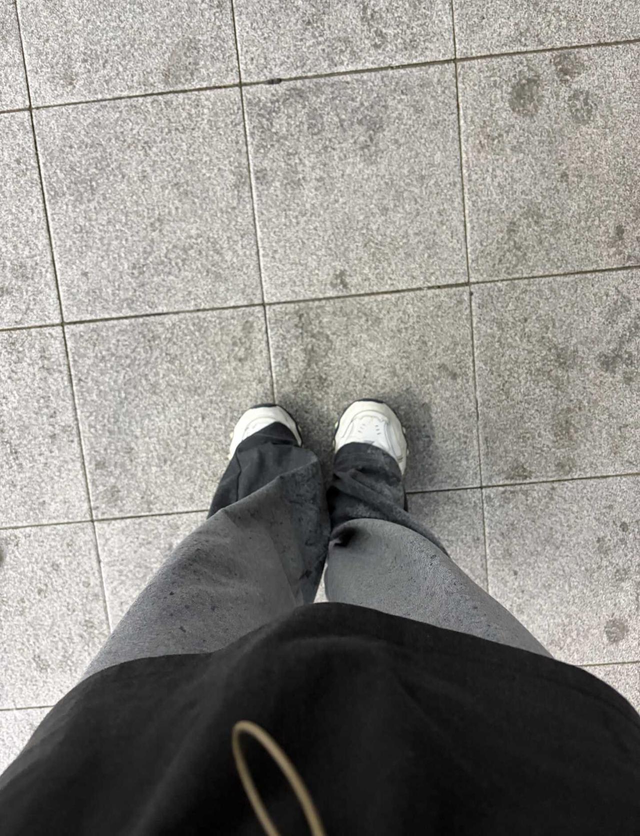 广东你没事吧
上班下雨，中午出太阳，下班下雨，绝了
果然古代流放岭南的最佳之地