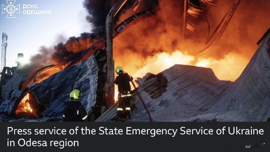 切断乌出海口，俄军持续猛力打击敖德萨地区
 
据英国BBC12月23日报道，20