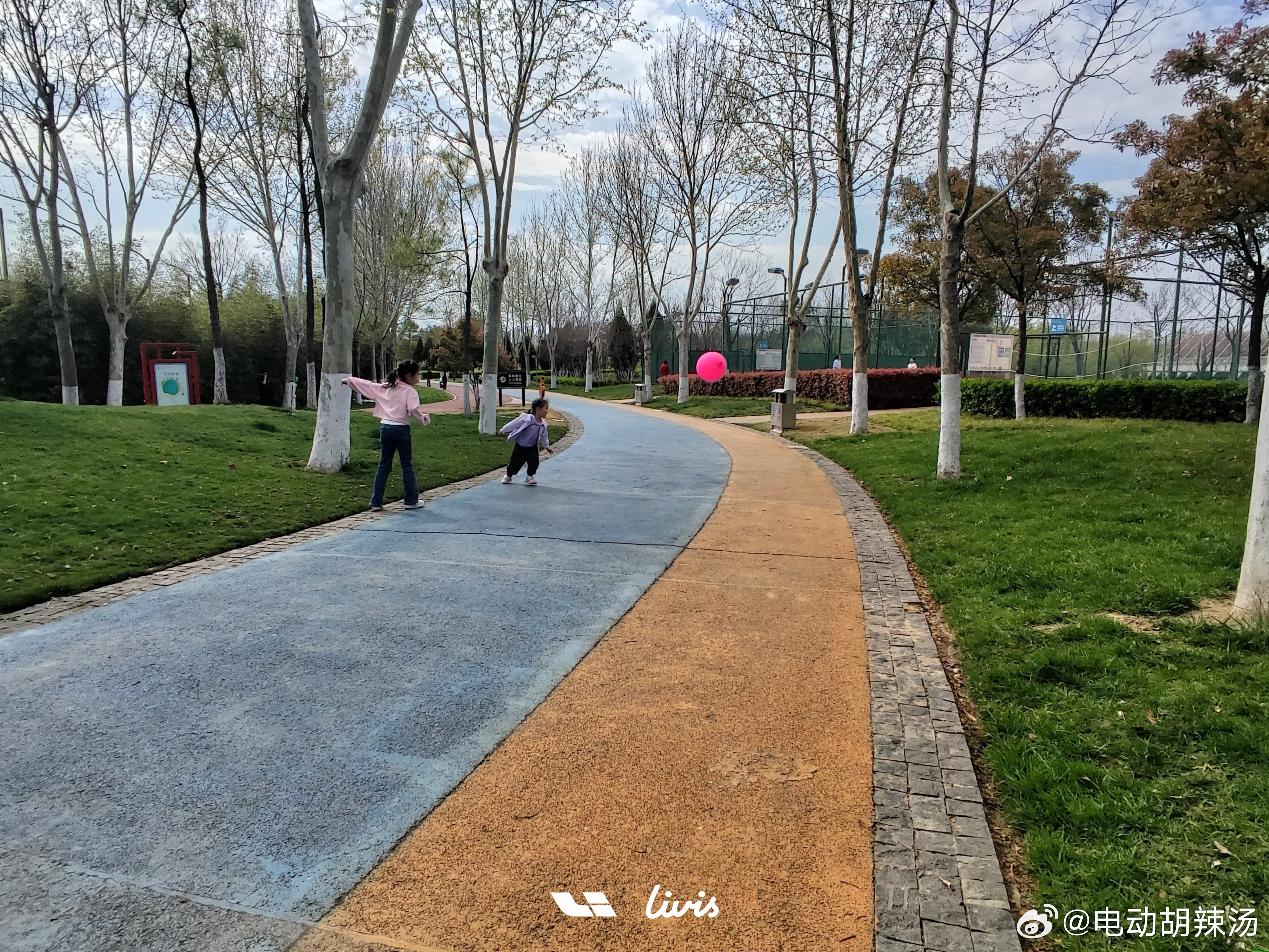 春暖花开，开始带娃…然后我晒着晒着就瞌睡了理想ai眼镜livis理想汽车