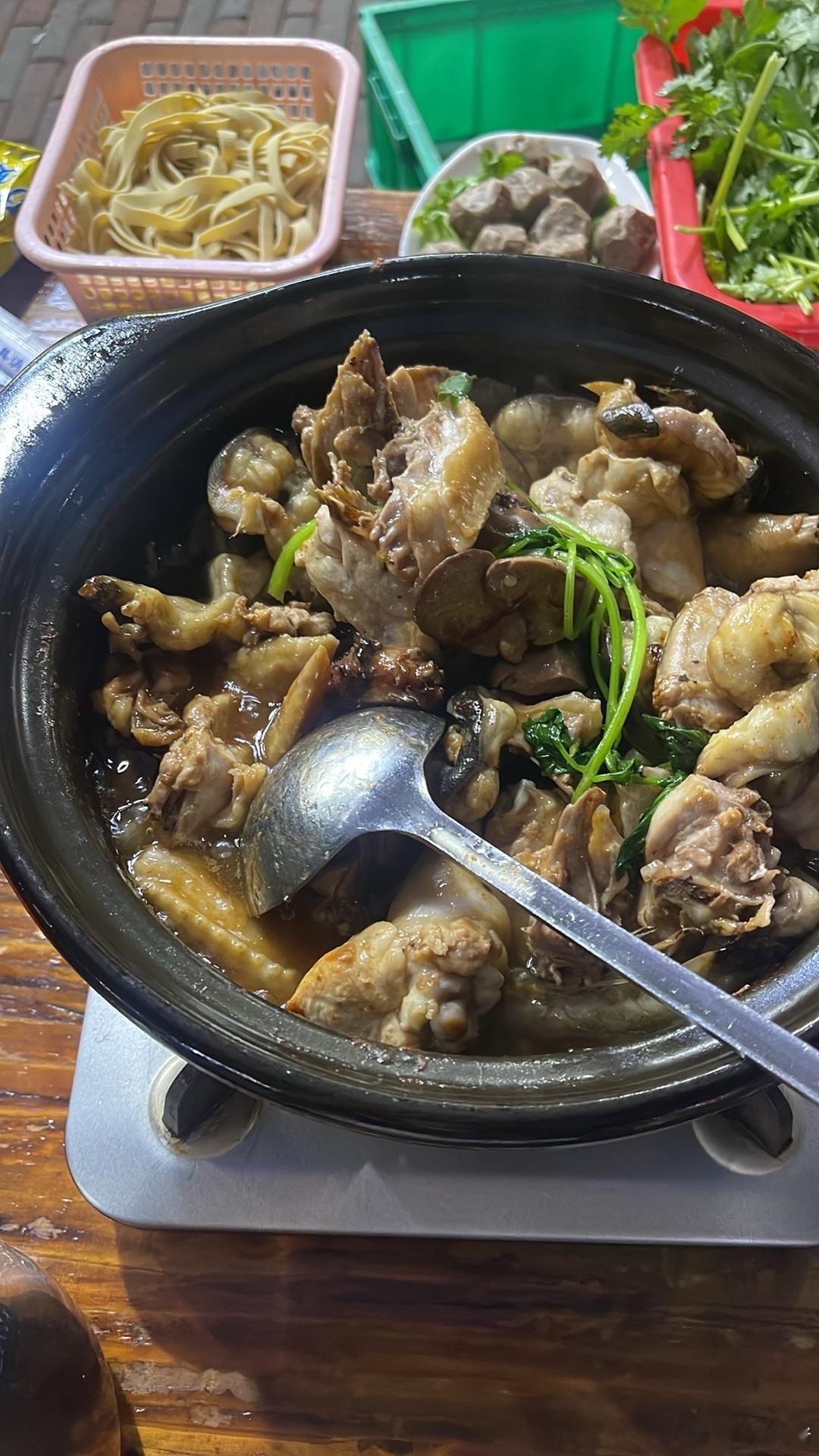 又是吃撑了的一天 
