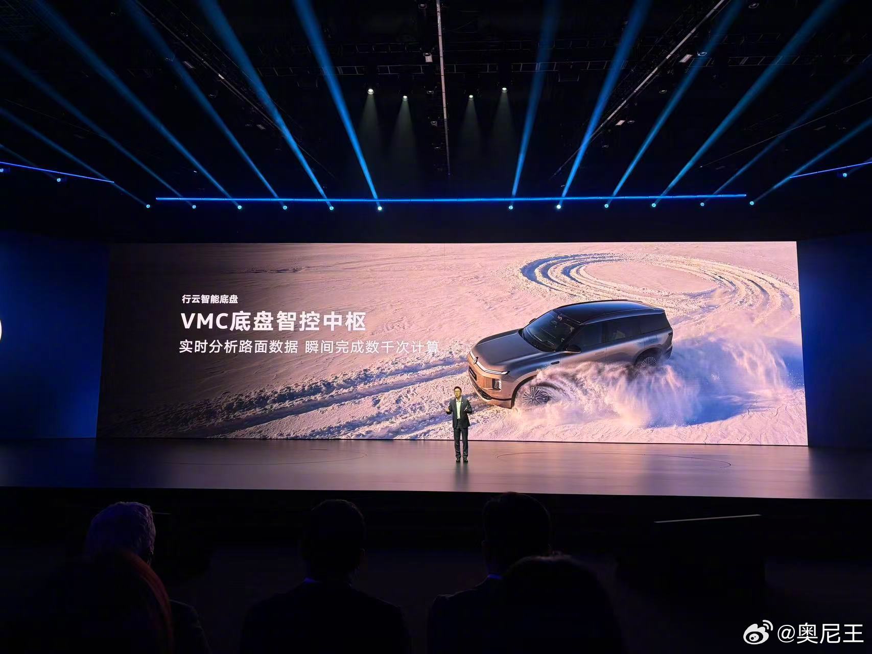 32.98万元起闭眼入大众9X现在很多合资品牌还在纠结怎么把智能化“嫁接”到油车