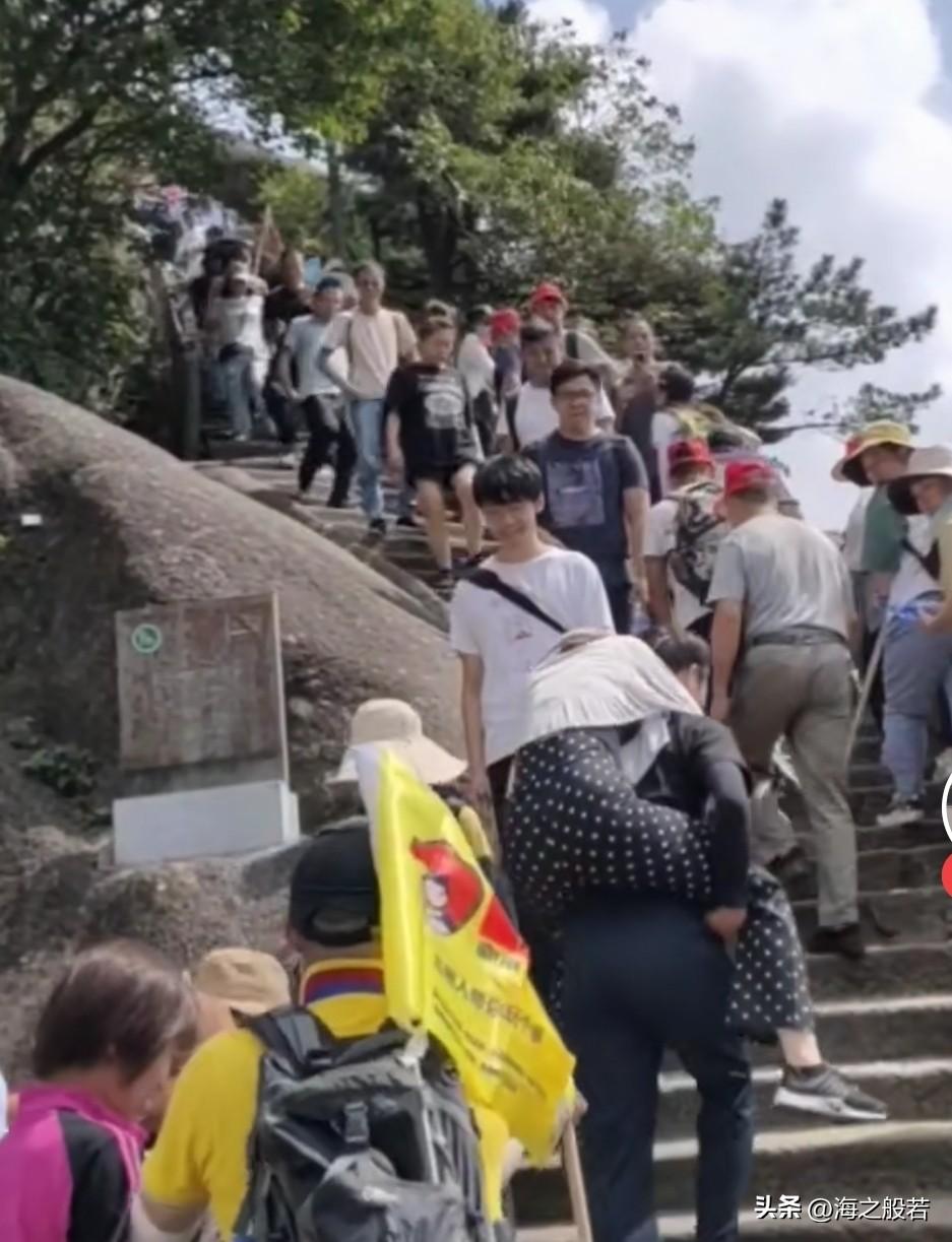 说实在的，一点不羡慕。
看评论，有的人说，嫁对人了，男人把她视为珍宝了，也有人说