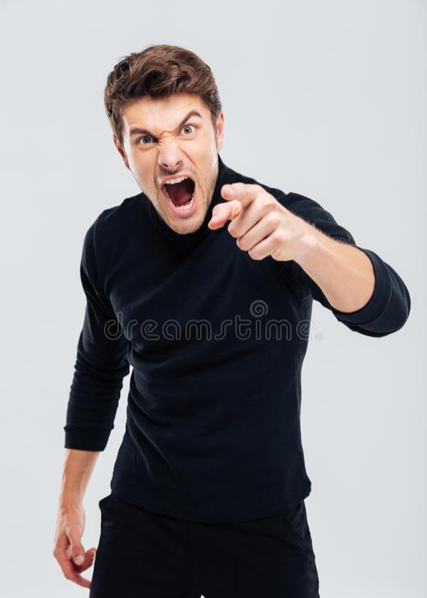 在知识的海洋里总有一些人如沈巍这般以一种居高临下的姿态穿梭其中，他们站在所谓的“